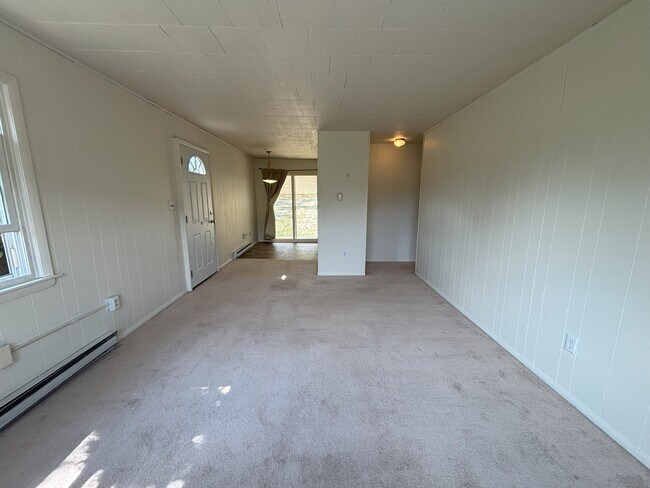 Living Room - 2171 Mountain View Ave