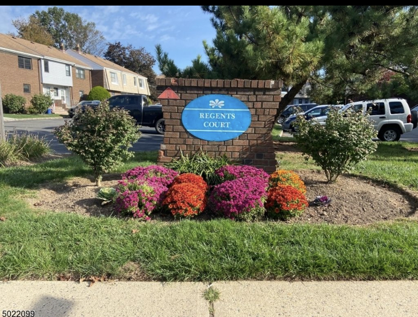 Entrance into the complex - 1702 Regents Ct