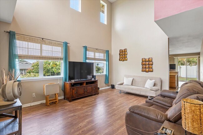 Building Photo - 15 Ohia Laka Pl
