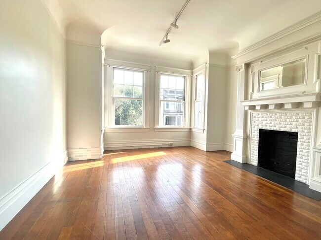 Living Room - 3250 Sacramento St