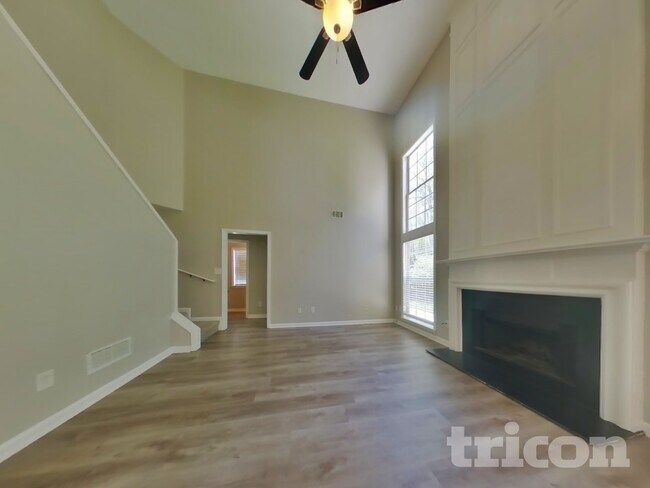Foto del edificio - 411 Yarrow Way