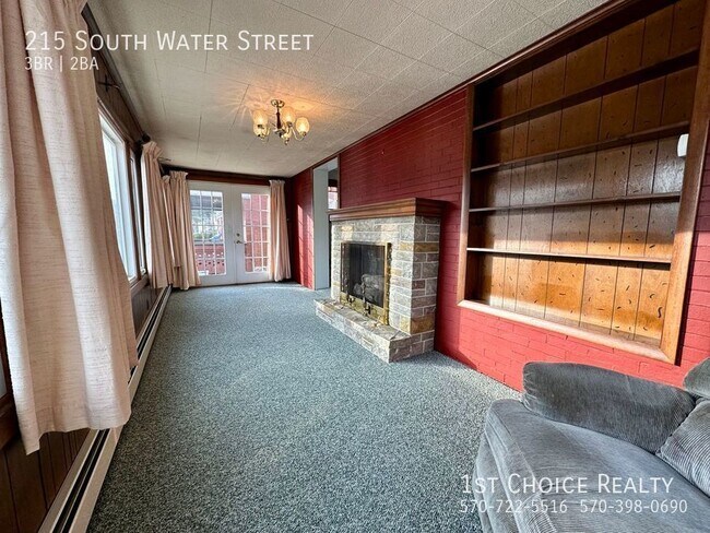 Foto del edificio - 3 bedroom house with a 2 car garage!