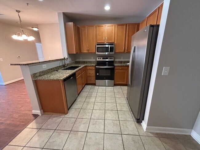 Foto del edificio - RENT SPECIAL! Beautiful 2 Bedroom 2 Bathro...