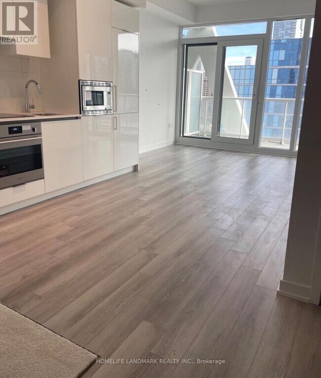 Photo du bâtiment - 230 Simcoe St