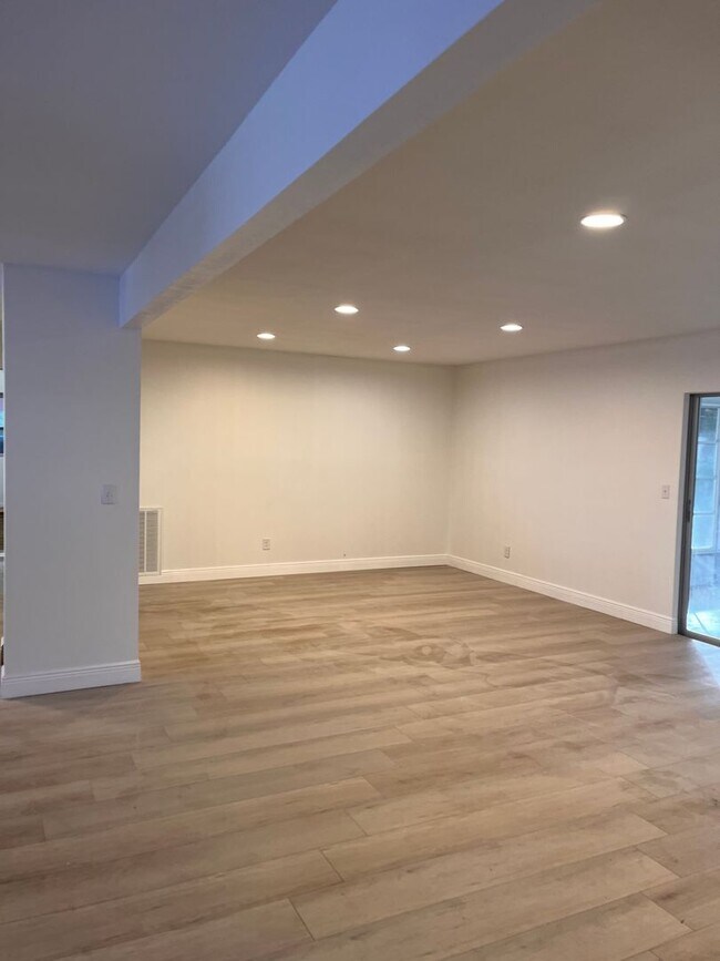 Foto del edificio - Beautiful fully remodeled home!