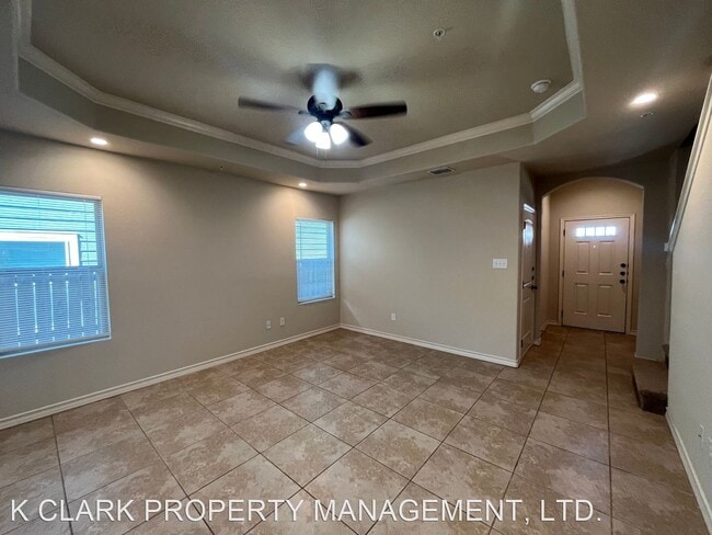 Building Photo - 3 br, 2.5 bath House - 6522 MARCEL WAY #101