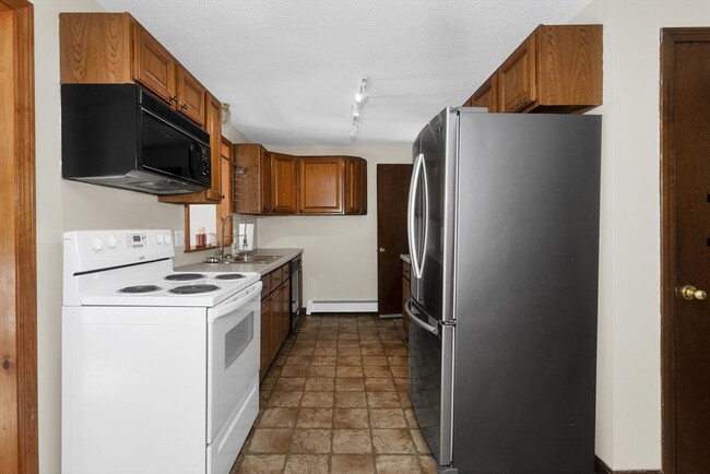 Building Photo - 47 Campbell Dr