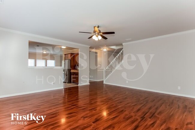 Foto del edificio - 14008 Lawrence Farm Ln