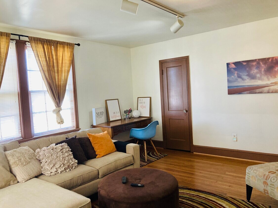 Foto principal - 1618 22nd St SE