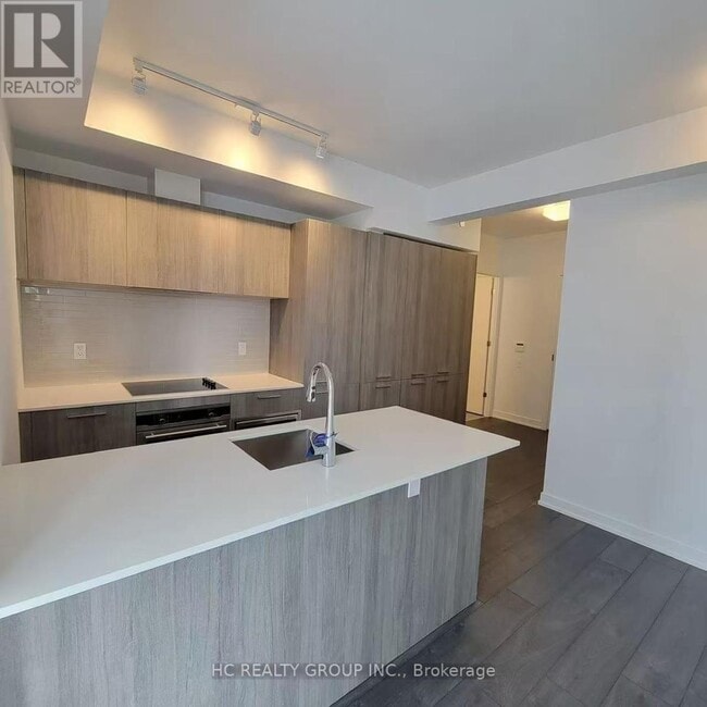 Building Photo - 3 Gloucester St