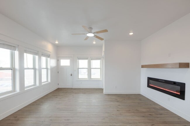 Foto del edificio - L2422OY