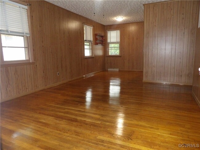 Building Photo - 314 Wright Ave