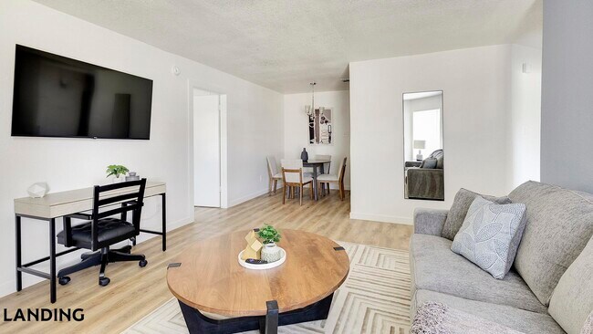 Foto del edificio - 1225 E Pleasant Run Rd