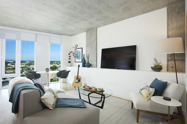 Plan C Living Room - Yard