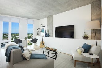 Plan C Living Room - Yard