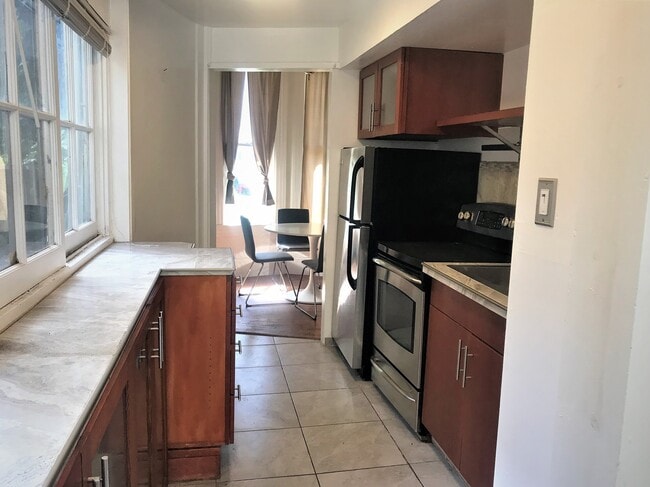 Building Photo - 2531 Ridge Rd