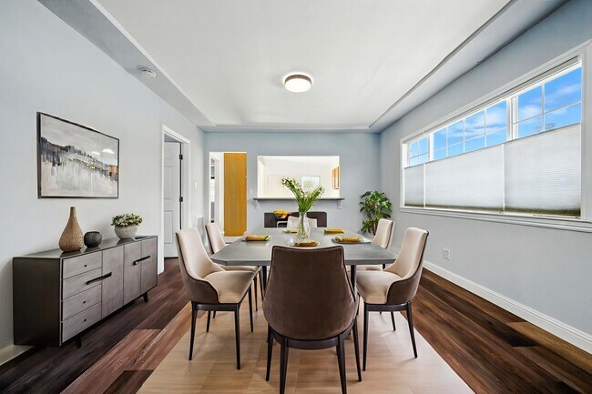Foto del edificio - 5530 Laverne Ave