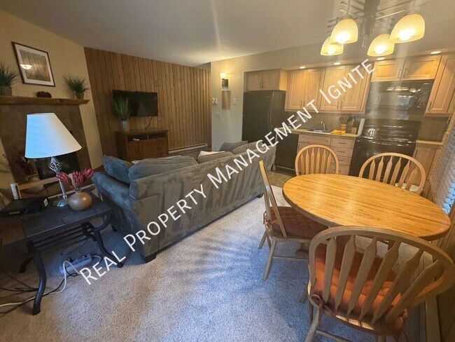 Foto del edificio - 19717 SW Mount Bachelor Dr