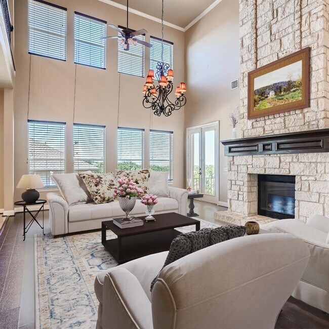 Building Photo - 334 Blazing Star Dr