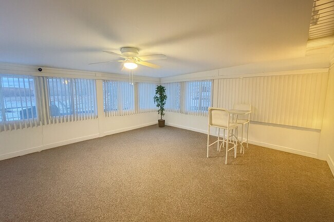 Foto del edificio - 6300 Beaver Dam Rd