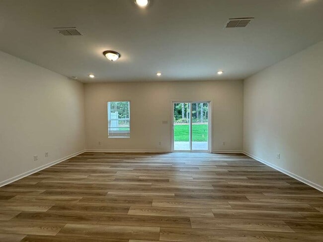 Building Photo - 3514 Nimbell Rd