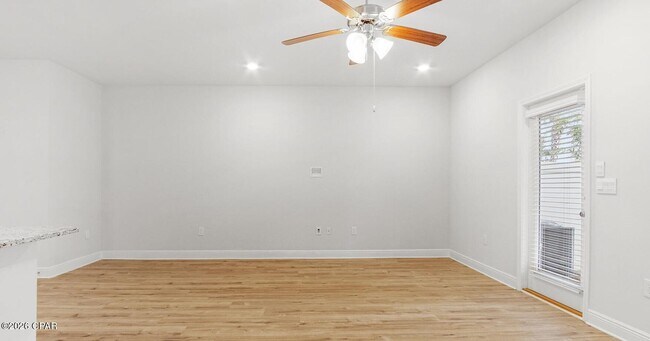 Building Photo - 184 Sandhill Pines Dr