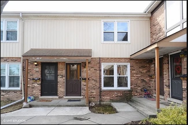 Building Photo - 1734 Pickwick Ln