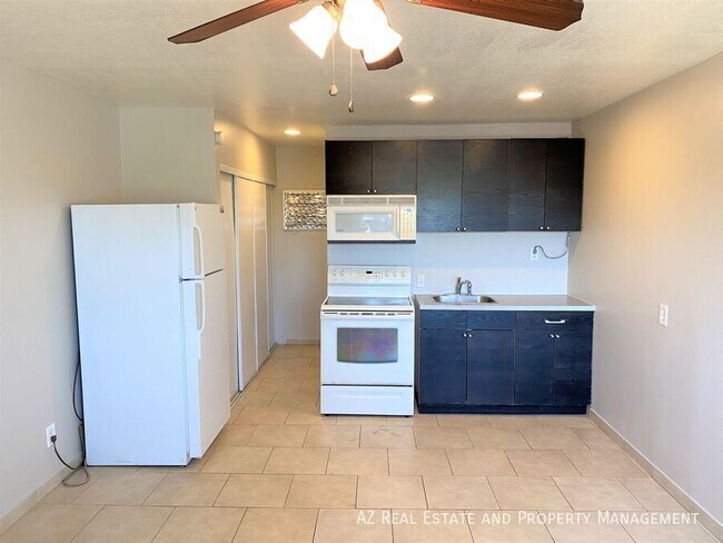 Foto del edificio - 909 E Roosevelt St