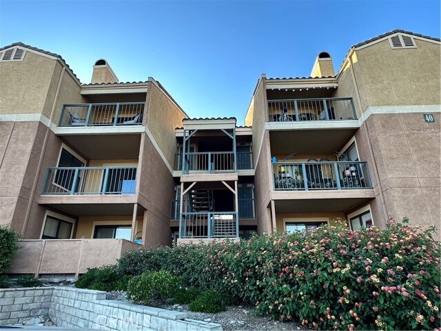 Building Photo - 10655 Lemon Ave