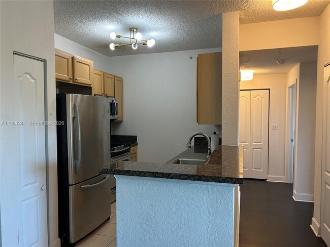 Foto del edificio - 6001 SW 70th St