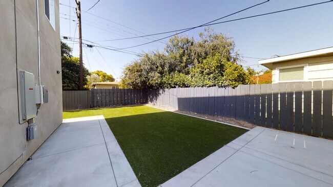Foto del edificio - Cozy 4BR 2 BA on Dorothy Dr