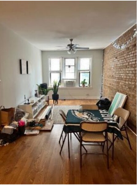 Foto del edificio - 648 W Waveland Ave