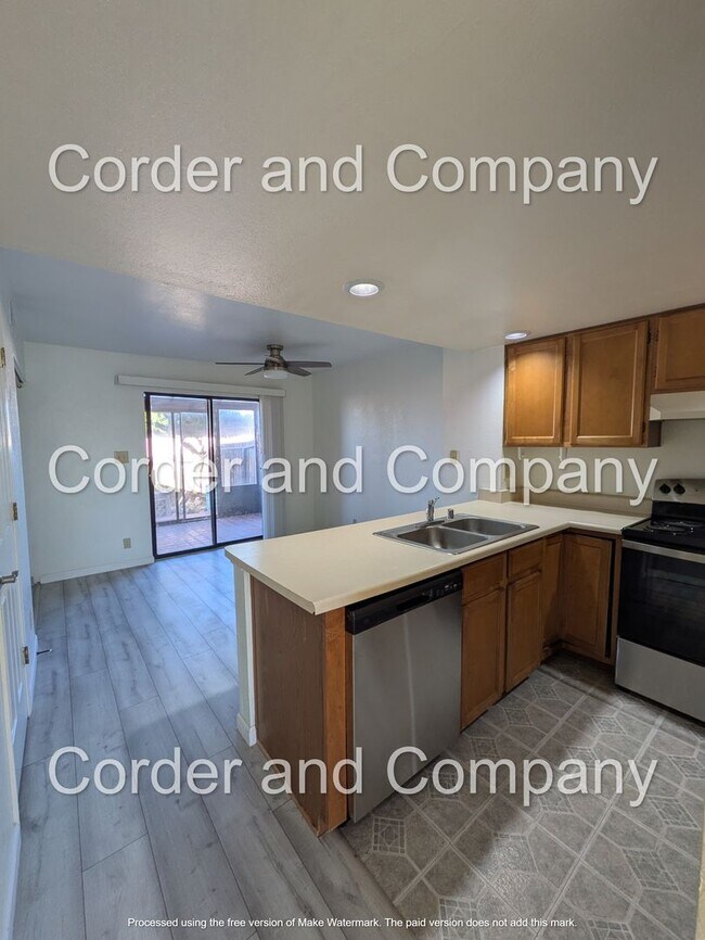 Building Photo - Cute 2 bedroom Condo