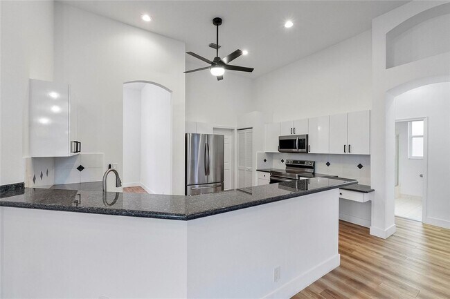 Building Photo - 22324 Rushmore Pl