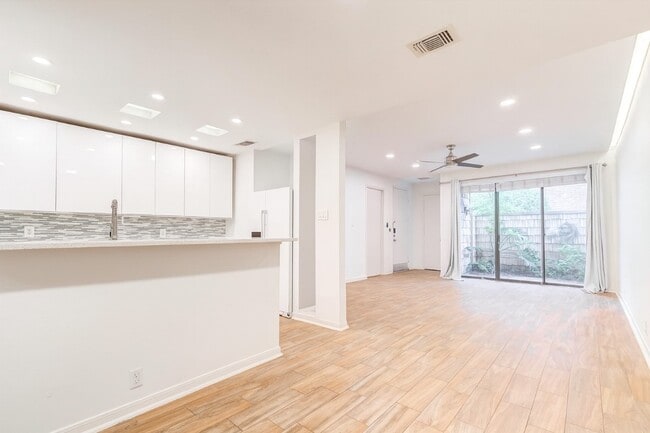 Foto del edificio - 2829 Timmons Ln