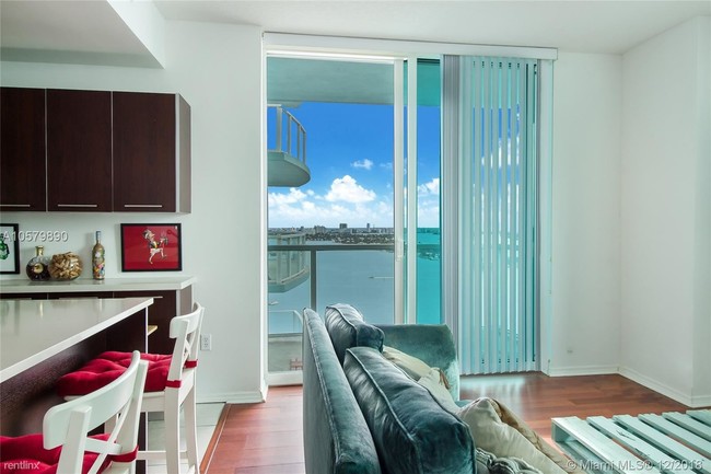 Building Photo - 1 br, 1 bath  - Quantum on the Bay