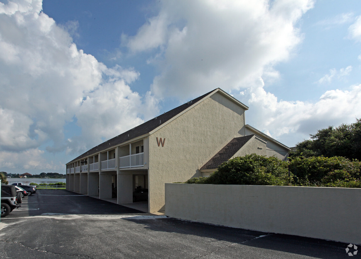 Building Photo - Sand Dollar