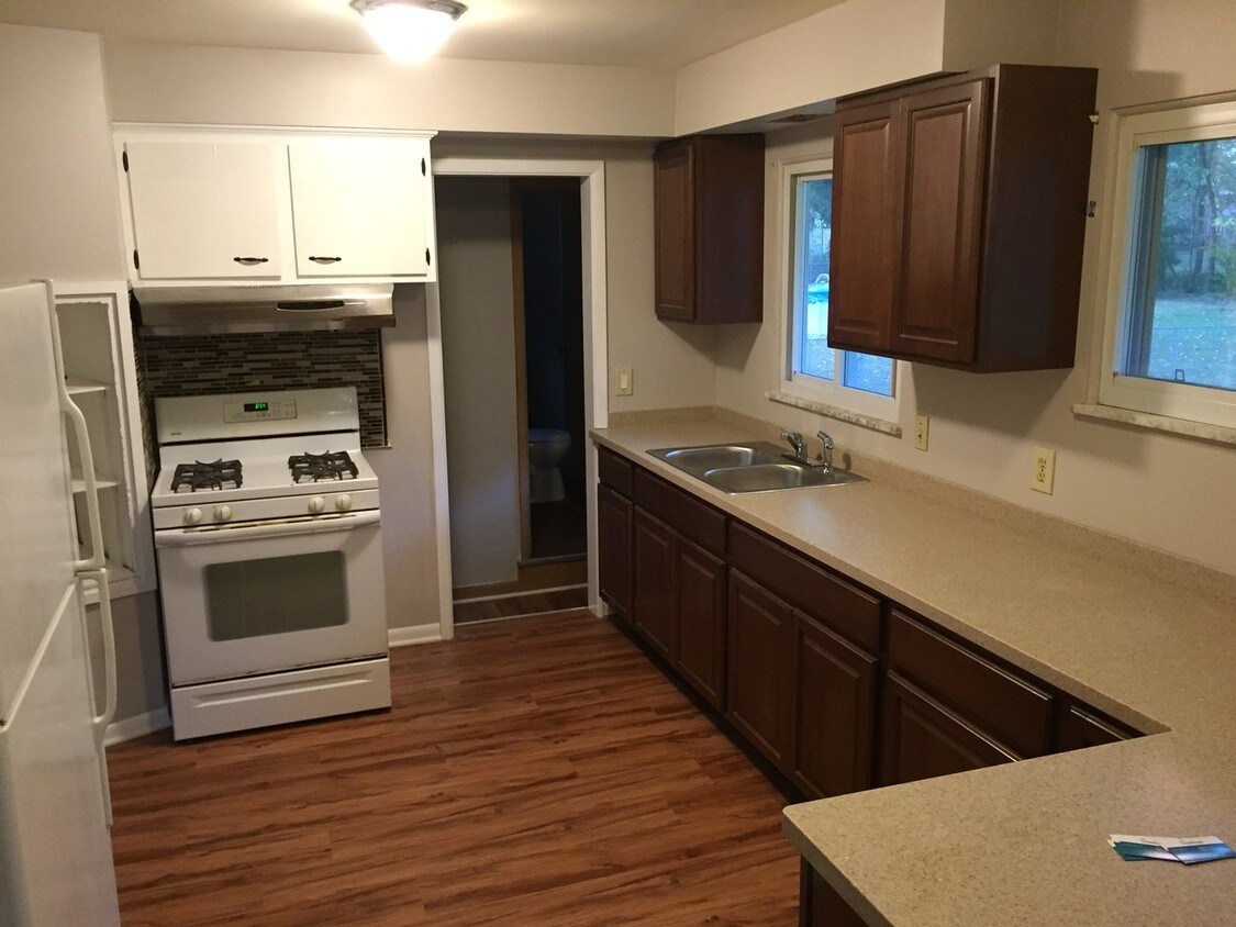 Foto principal - 18561 Bonnie Ln