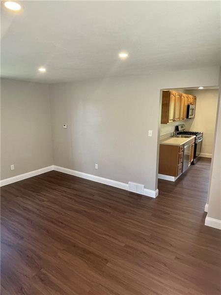 Building Photo - 946 PA-130