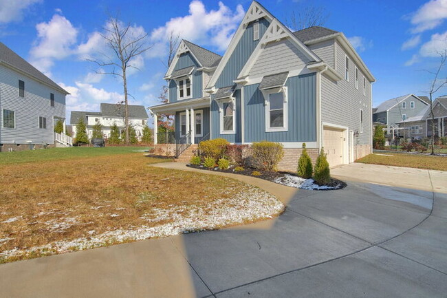 Building Photo - 15401 Adelay Ct