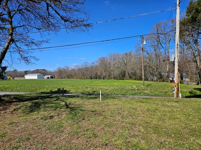 Foto del edificio - 1840 Cedar Hall Rd