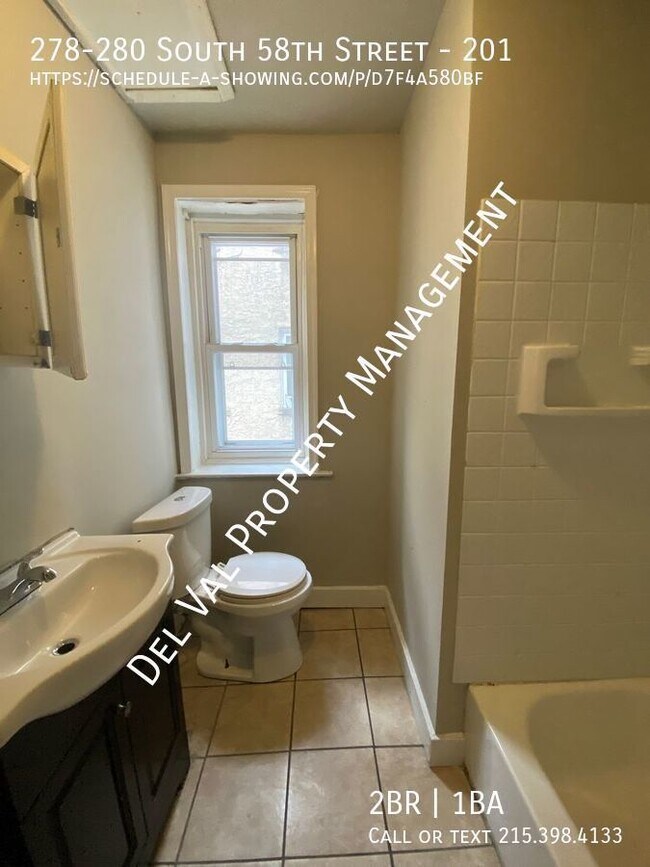 Building Photo - Contemporary 2-Bedroom Gem in Philadelphia...
