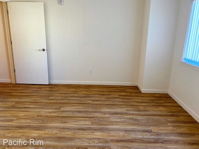 Foto del edificio - 1484 SE Snowberry Ln