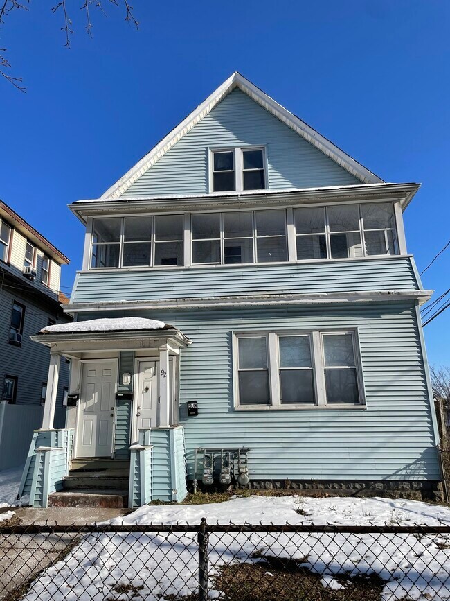 Building Photo - 92 Truman St