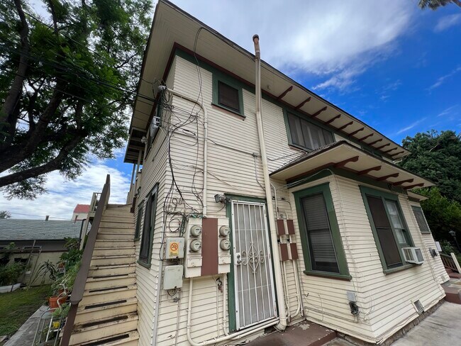 Foto del edificio - 533 Brookside Ave. #1