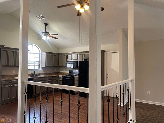 Foto del edificio - 10337 Canyon Trail