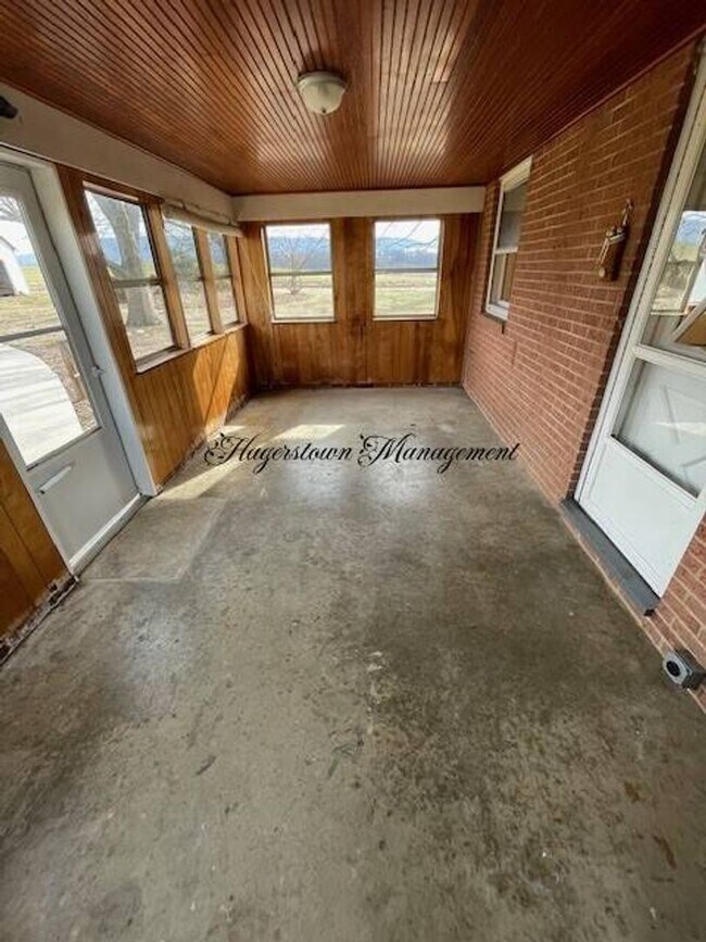 Foto del edificio - 3 BR Single Family Home
