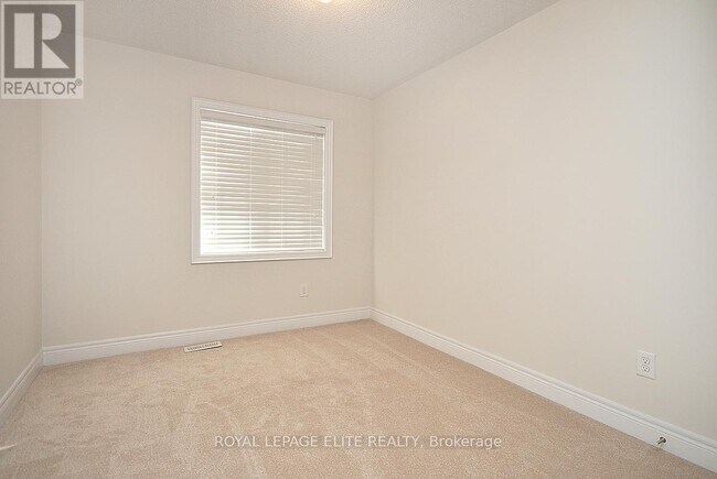 Building Photo - 2092 Fiddlers Way
