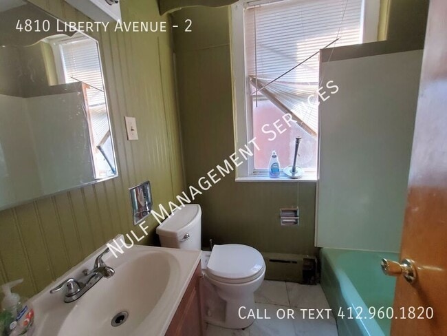 Foto del edificio - 4810 Liberty Ave