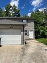 Building Photo - 2304-2306-2306 E Parks Edge Pl